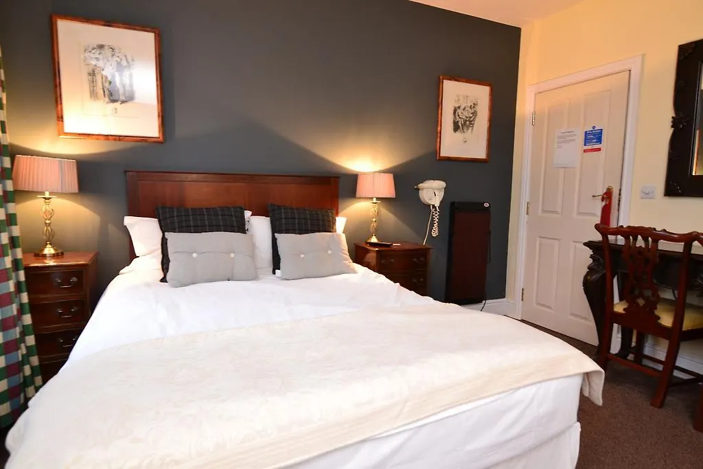 The Ambassador Heathrow Hotel-1